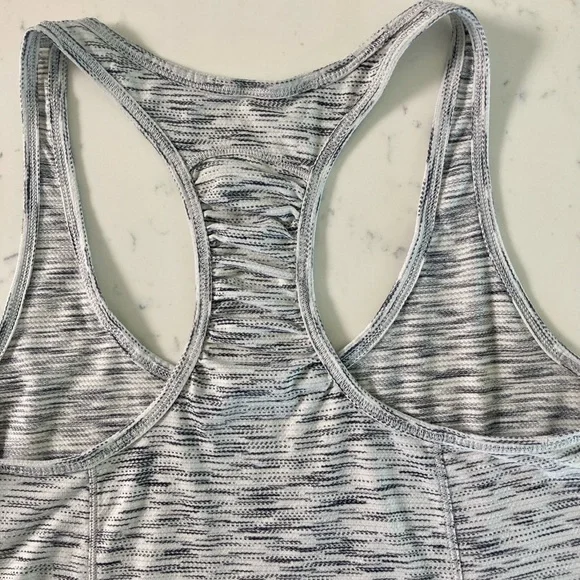 Lululemon tank top, gray, medium - Picture 3 of 4